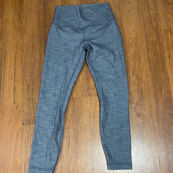 Lulu lemon 25 inch align - Picture 1 of 3